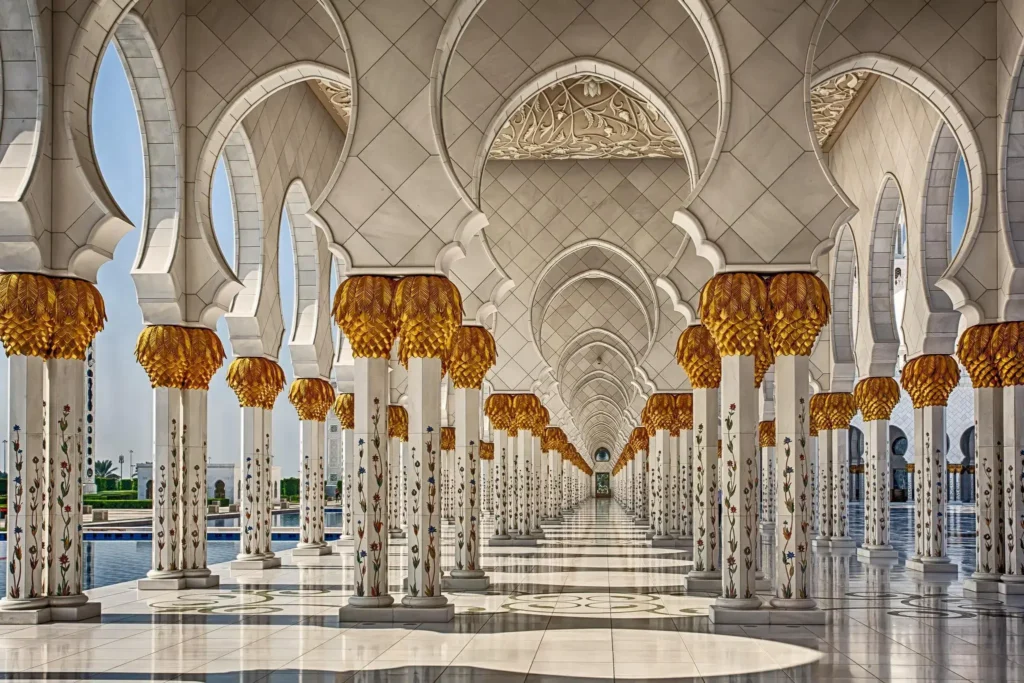  Symbol of Islamic Art and Spirituality: The Sheikh Zayed Mosque in Abu Dhabi