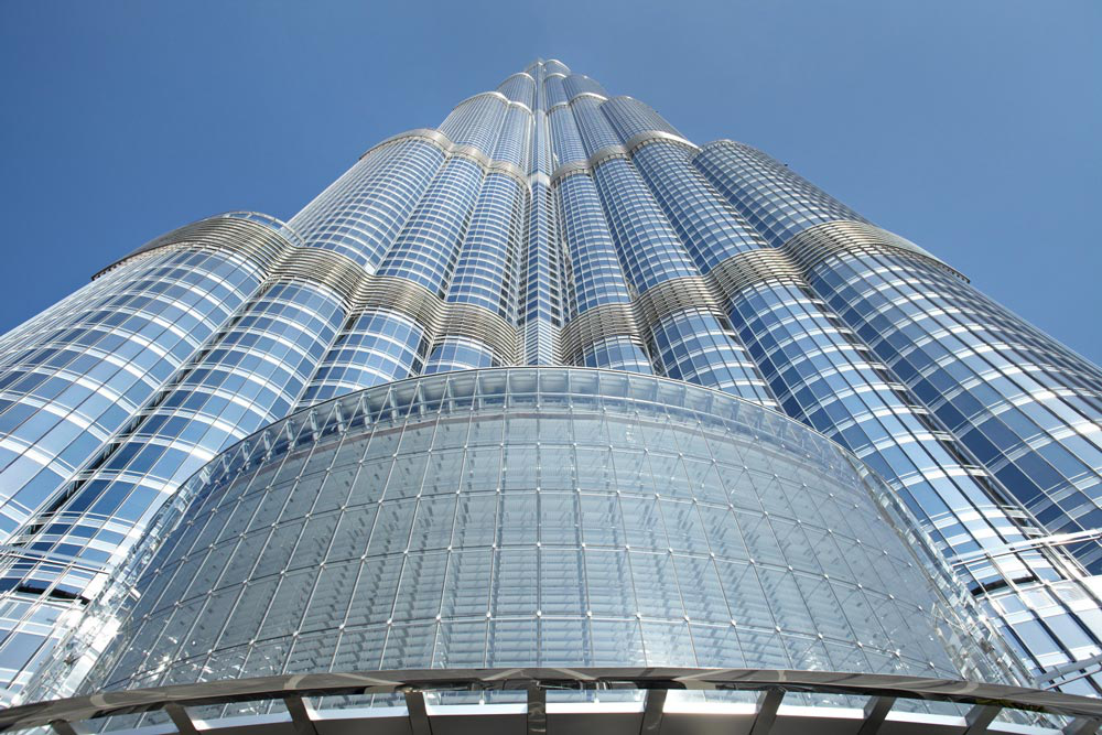  Burj Khalifa: A Journey Through its Architectural Excellence