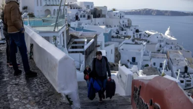 Panic in Paradise: Santorini Residents, Tourists Rush to Evacuate