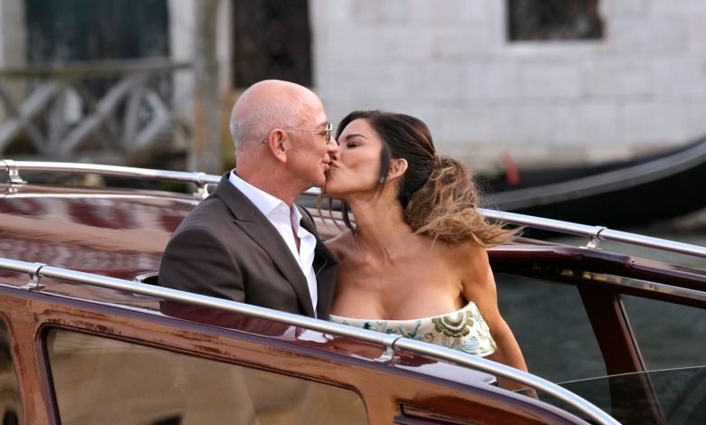 Jeff Bezos Hosts Most Expensive Wedding in Venice History Jeff Bezos Hosts Most Expensive Wedding in Venice History