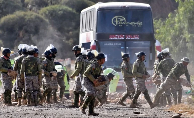 Bolivia Protests Escalate as Police Clash With Demonstrators Bolivia Protests Escalate as Police Clash With Demonstrators