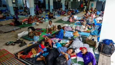 Thailand-Cambodia Conflict Forces 100,000 to Flee Border Towns Thailand-Cambodia Conflict Forces 100,000 to Flee Border Towns