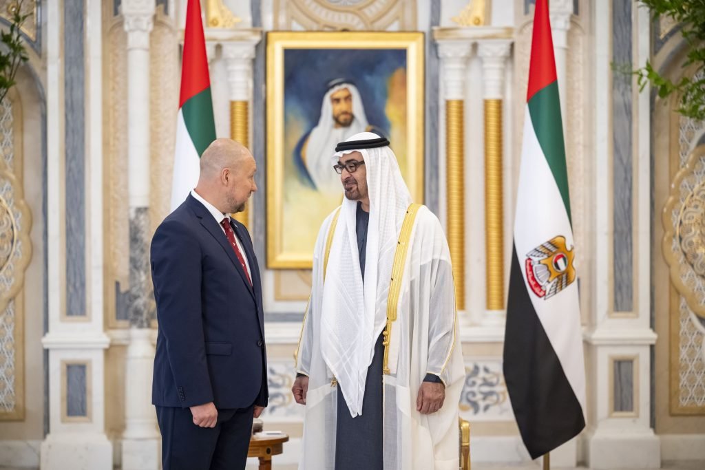  Mohamed bin Zayed Welcomes New Diplomatic Corps to UAE