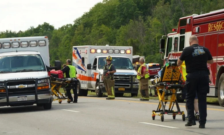 New York Tour Bus Overturns on Highway, 5 Passengers Dead New York Tour Bus Overturns on Highway, 5 Passengers Dead