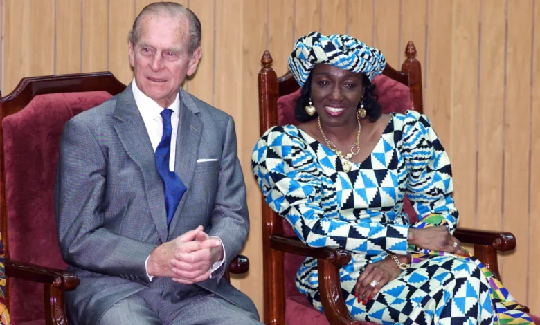 Nana Konadu: The Woman Who Made Duku a Modern Fashion Statement - Magazine The Woman Who Made Duku a Modern Fashion Statement The Woman Who Made Duku a Modern Fashion Statement